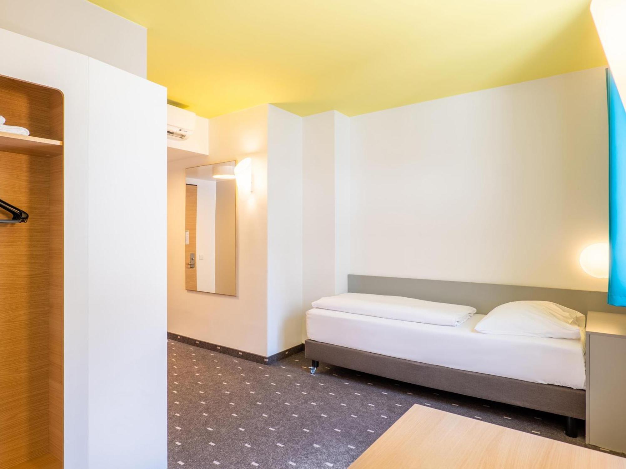 B&B Hotel Ludwigshafen Esterno foto