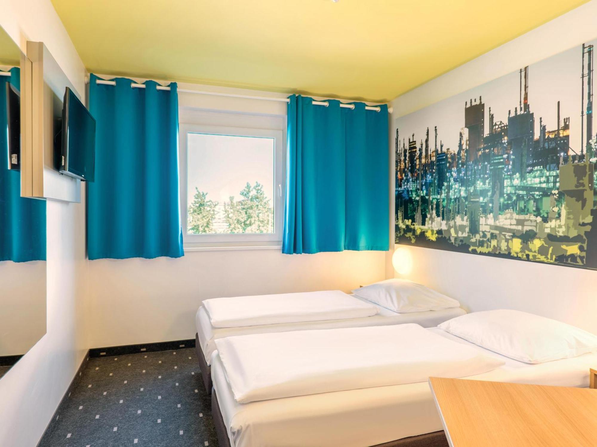 B&B Hotel Ludwigshafen Esterno foto